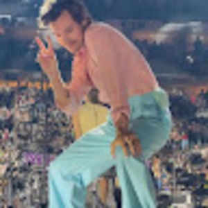 Meet your Posher, Mia torrente